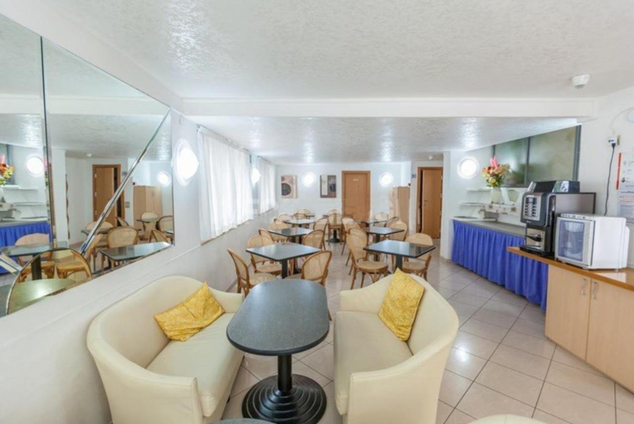 Hotel Azzurro Cattolica Eksteriør bilde