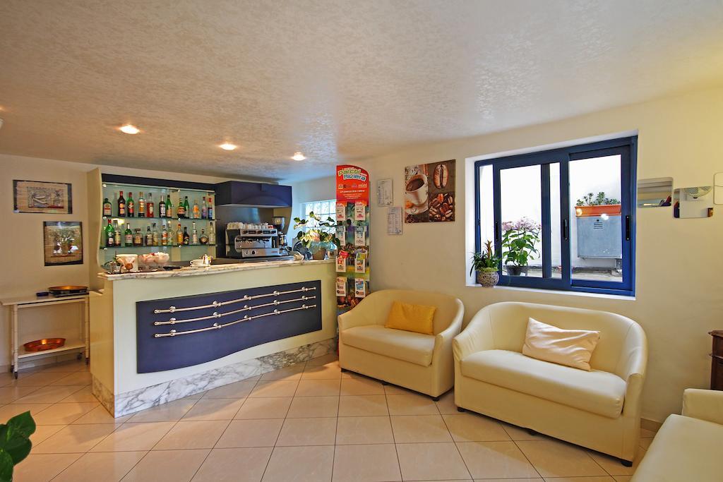 Hotel Azzurro Cattolica Eksteriør bilde